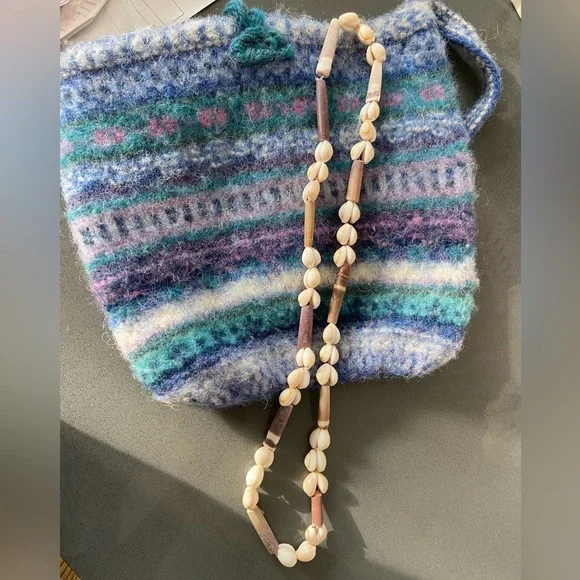 Seashell Necklace 🐚🐚 - Picture 6 of 8